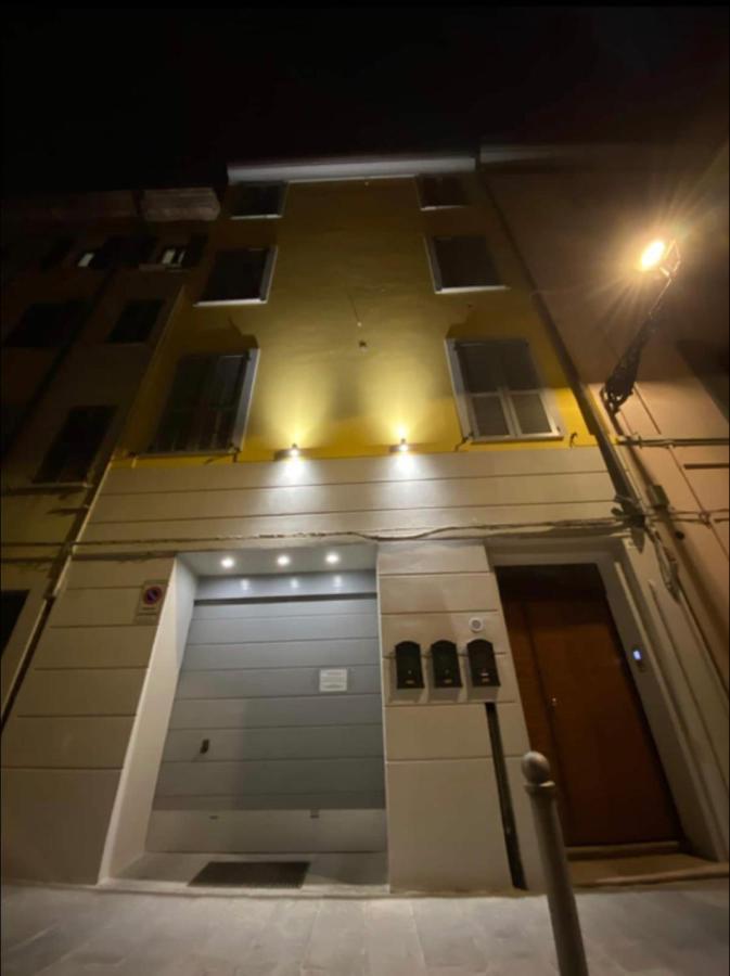 Apartamento Luxury 1 Al Duomo Di Parma Exterior foto