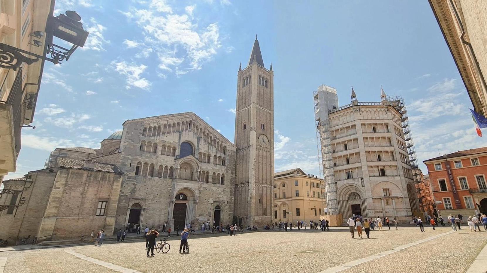 Apartamento Luxury 1 Al Duomo Di Parma Exterior foto